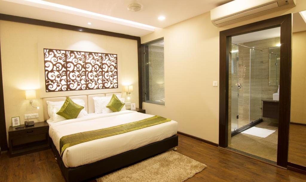 Hotel Kc Manor à Jamshedpur Extérieur photo