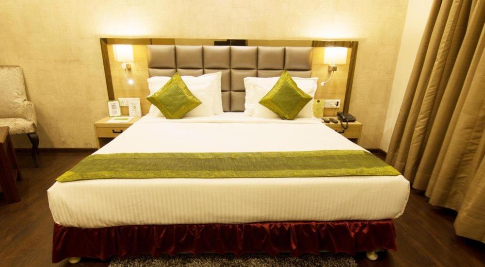 Hotel Kc Manor à Jamshedpur Extérieur photo